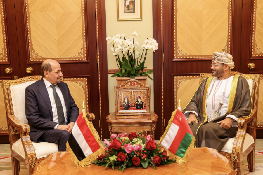 Oman's Foreign Minister meets with Foreign Minister of Yemen Oman's Foreign Minister meets with Foreign Minister of Yemen